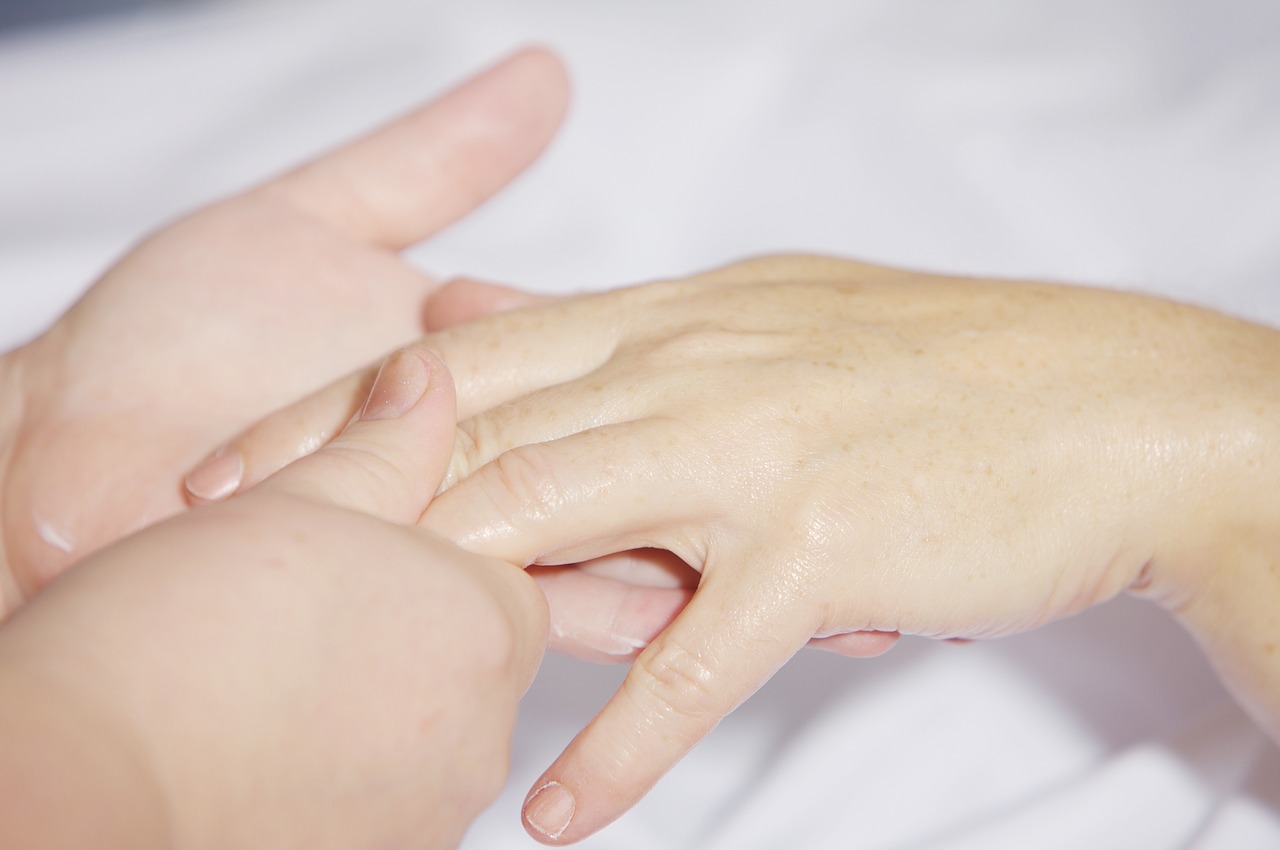 【PSW-H-4】hand-massage-2133272_1280