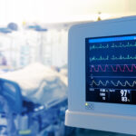 Monitoring of patient's heart in intensive care unit